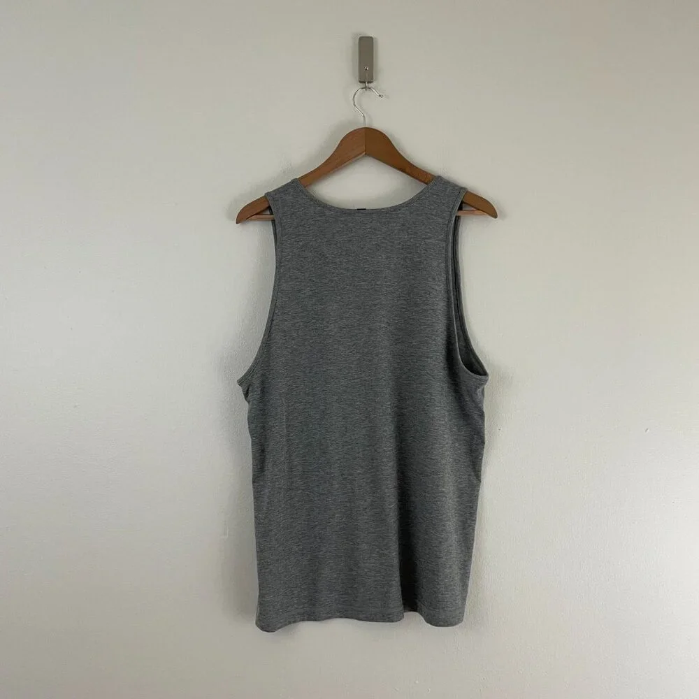 Vuori Strato Tech Sleeveless Tank Top in Heather Grey Men's Size Large_2